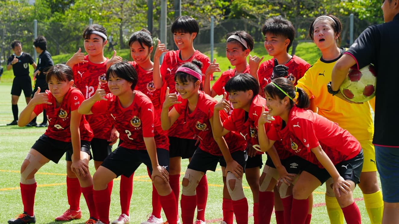 豊見城中学校女子サッカー部